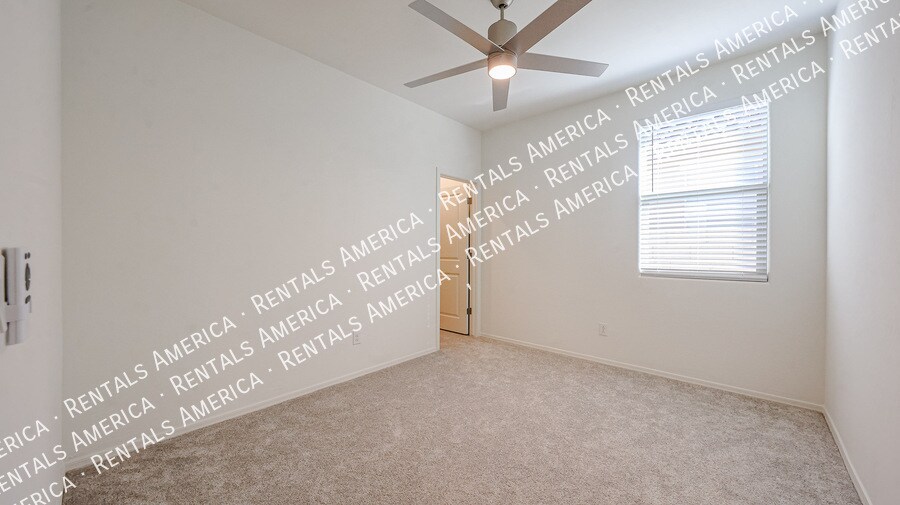 Building Photo - 17175 W Blue Sky Dr