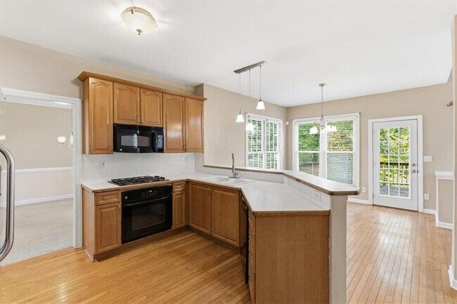 Building Photo - 3986 Fox Glen Dr