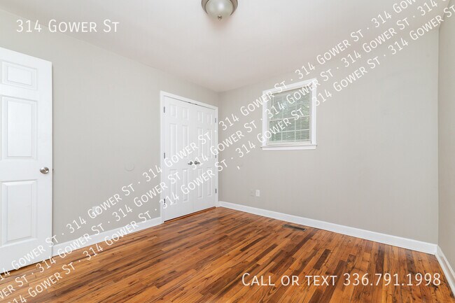 Building Photo - 314 Gower St