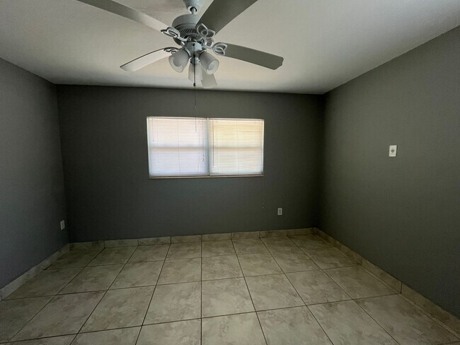 Building Photo - 2154 Inner Cass Cir