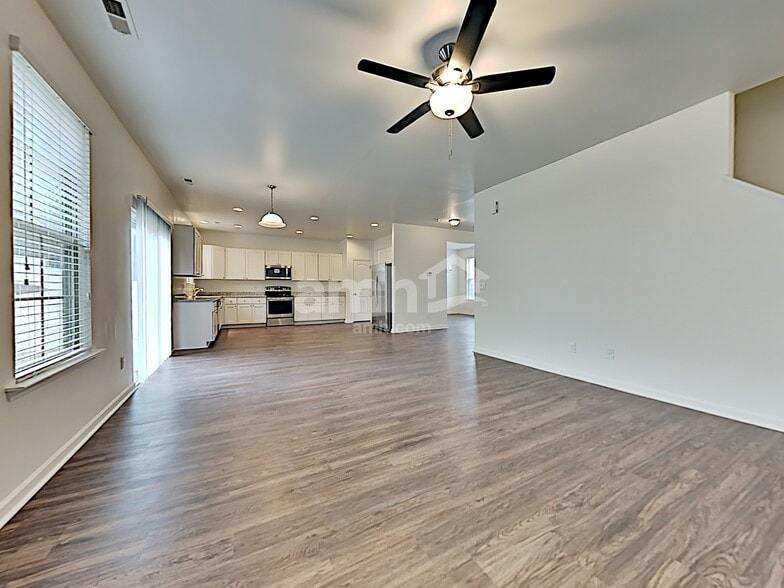 Building Photo - 3730 Nicolyn Dr