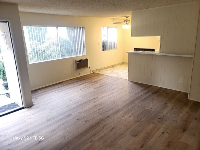 Building Photo - 4201 Green Ave