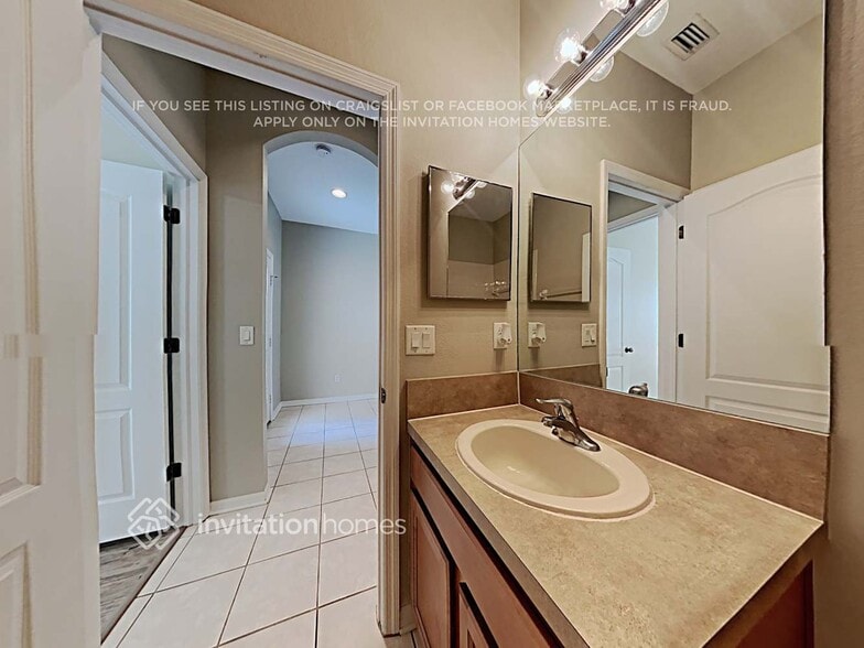 Building Photo - 1630 Emerald Hill Way