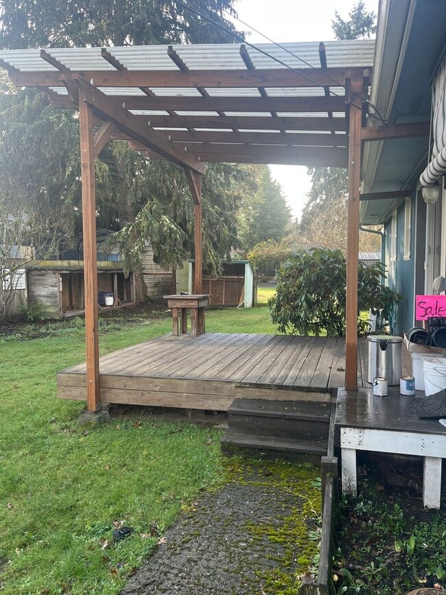 Building Photo - 2-Bedroom 1-Bathroom home off River Road