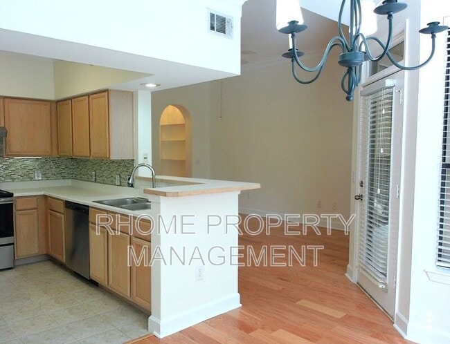 Building Photo - 3777 Peachtree Rd