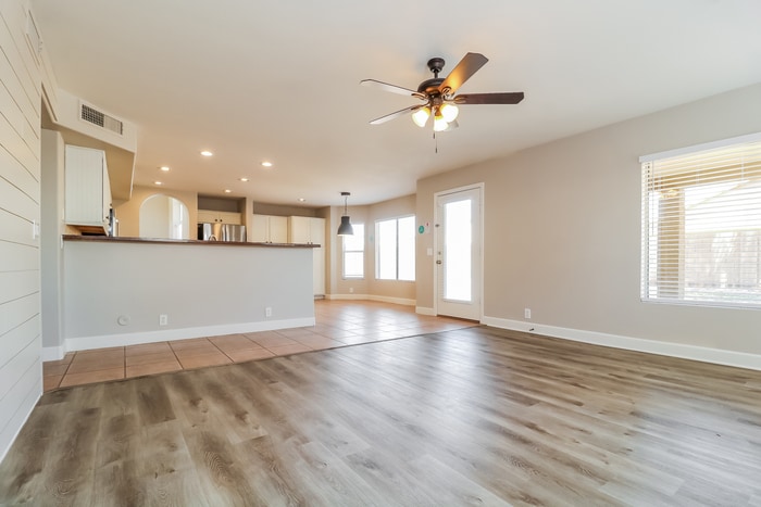 Building Photo - 10864 W Melinda Ln