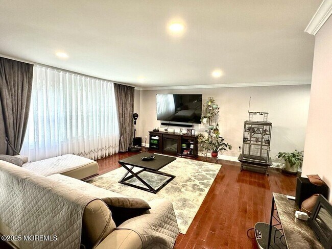 Building Photo - 15 Bristlecone Dr