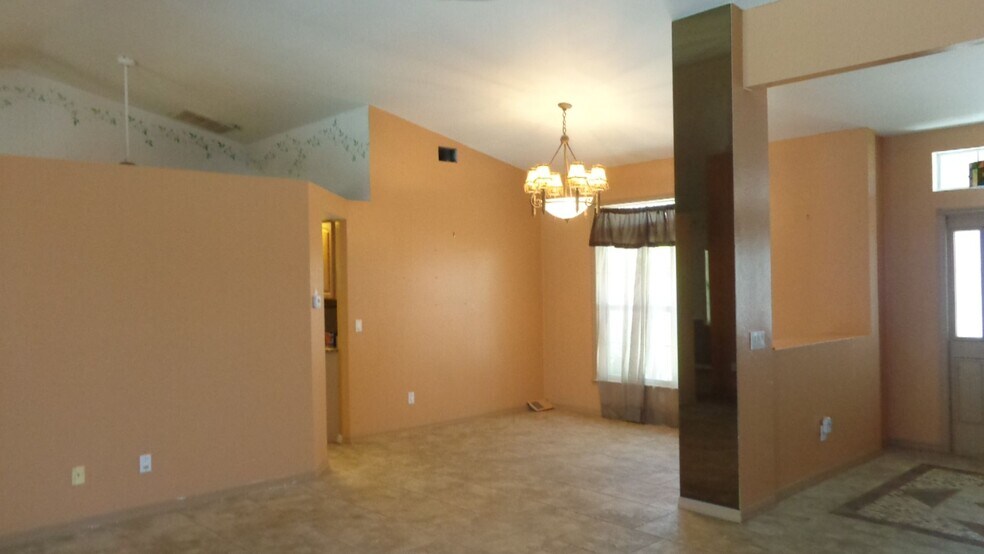 Building Photo - 1207 NW 18th St