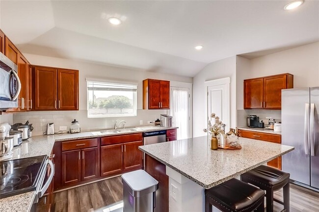 Building Photo - 1104 Terrace View Dr