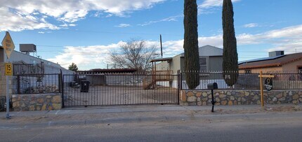 Building Photo - Charming 3 bedroom 2 bath Mobile home in Sunland Park NM!!