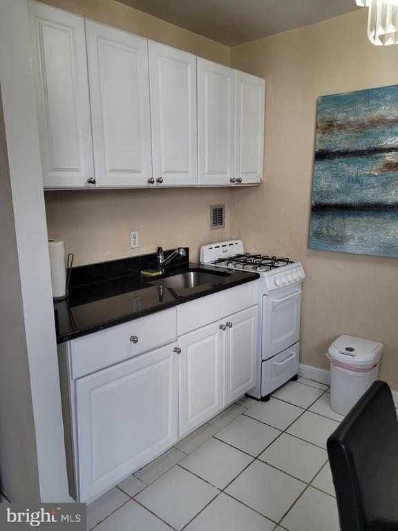 Building Photo - 1121 Arlington Blvd