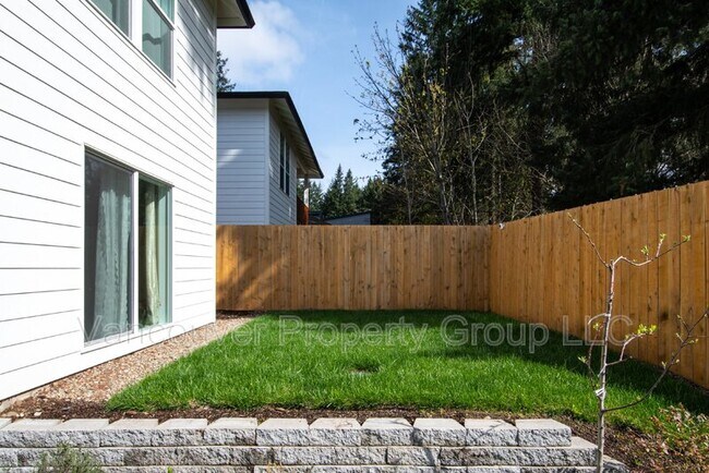 Building Photo - 1803 NE 148th Ct