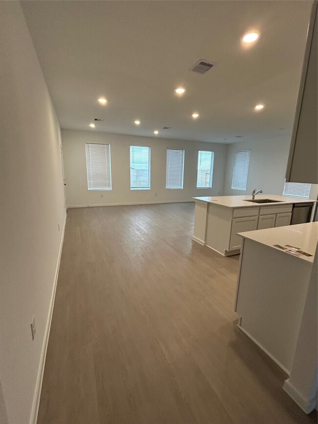 Building Photo - 6847 Harvest Wheat Ln