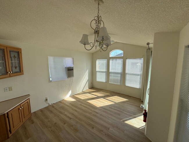 Building Photo - Cozy 1 Bedroom, 1 Bath Tiny Home Oasis in ...