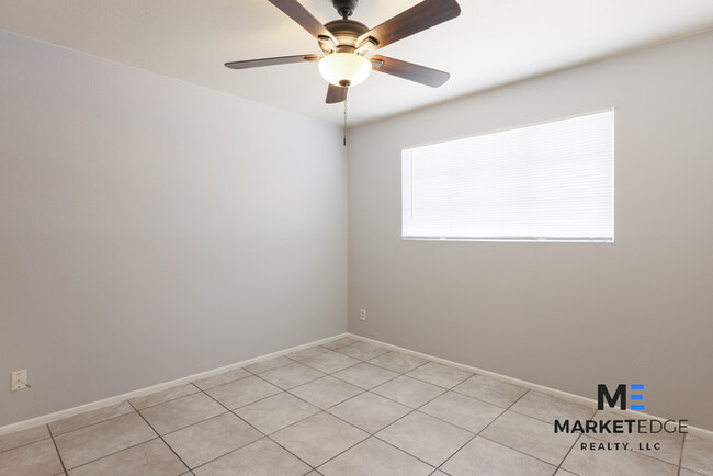 Building Photo - 4 Bed/2Bath Home at 39th Ave/Camelback! Re...