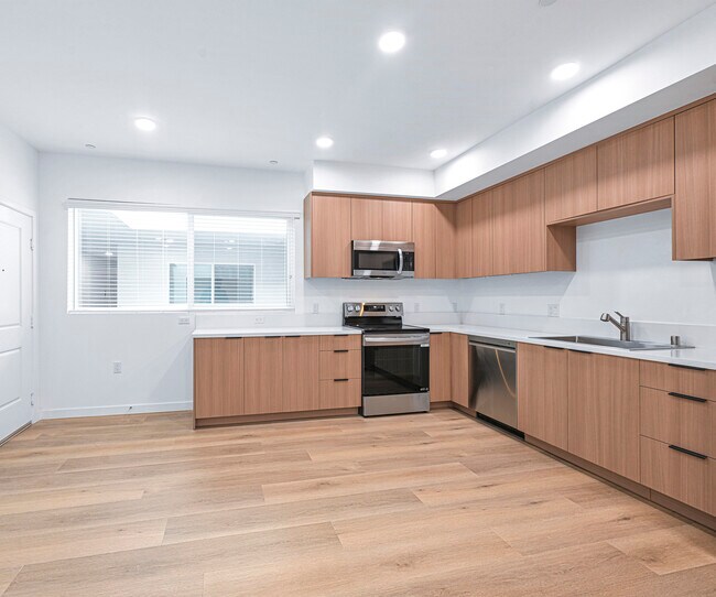 Building Photo - 14811 Erwin St