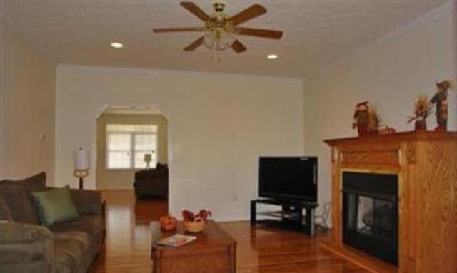 Building Photo - Christiansburg, 3 BR / 2.5 BA, Available April 16th