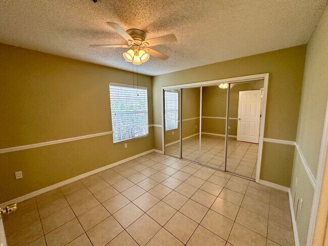 Building Photo - Beautiful bright updated 3/2 condo in Altamonte
