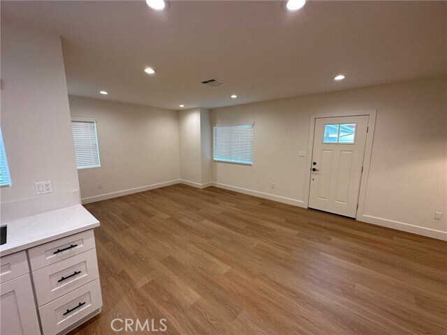 Building Photo - 1155 N Currier Ave