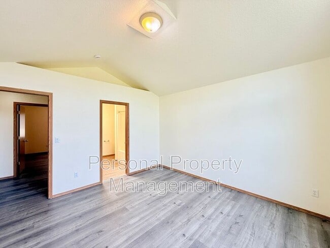 Building Photo - 5621 NE 64th Street