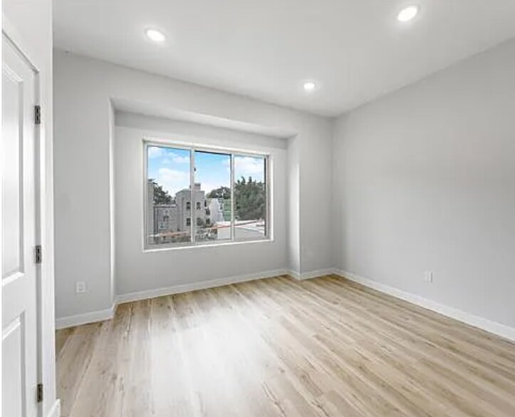 Building Photo - 2216 N Marshall St