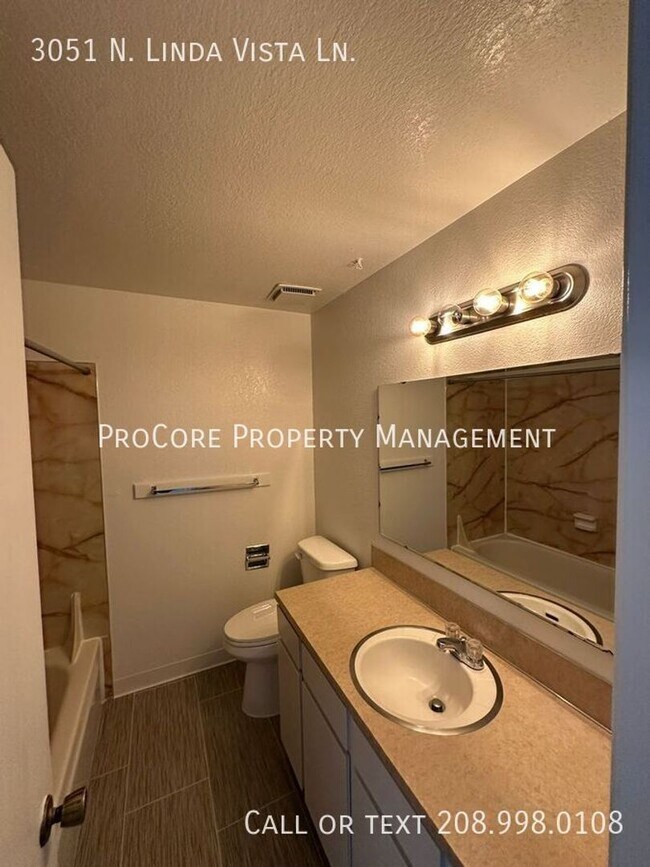 Building Photo - 3051 N Linda Vista Ln
