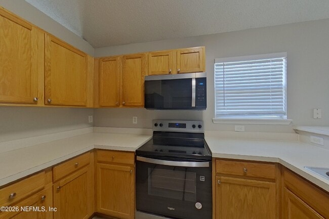 Building Photo - 12048 Coachman Lakes Way