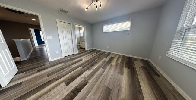 Building Photo - 7031 White Treetop Pl