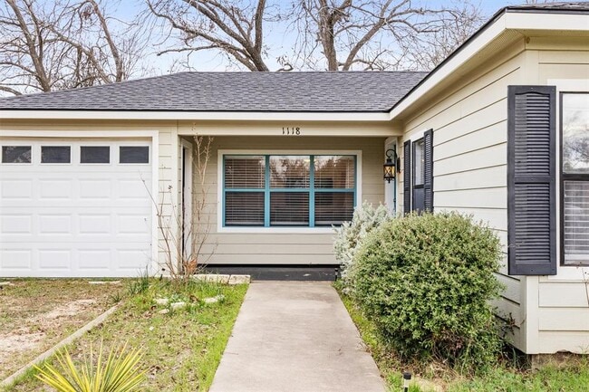 Building Photo - 1118 Fisher St