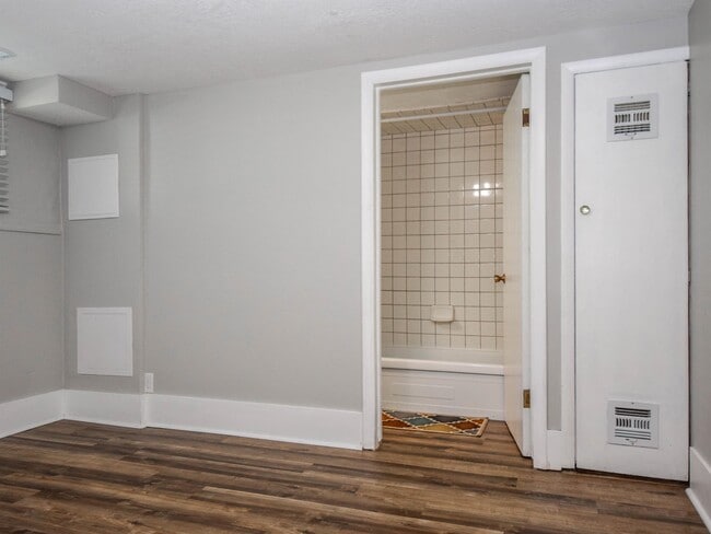 Building Photo - 271 N 100 E