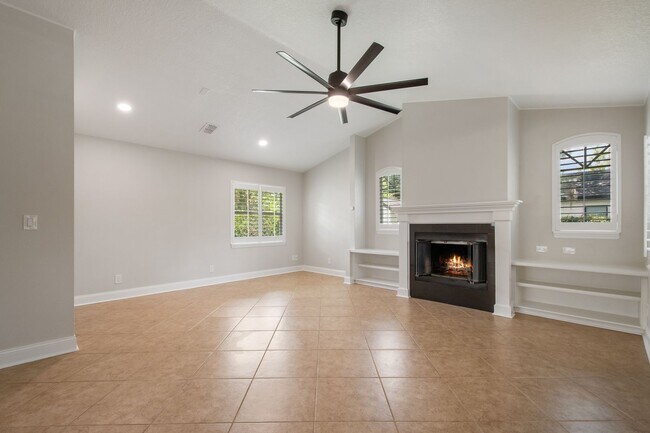 Building Photo - Renovated Winter Park 32789 Home for Lease