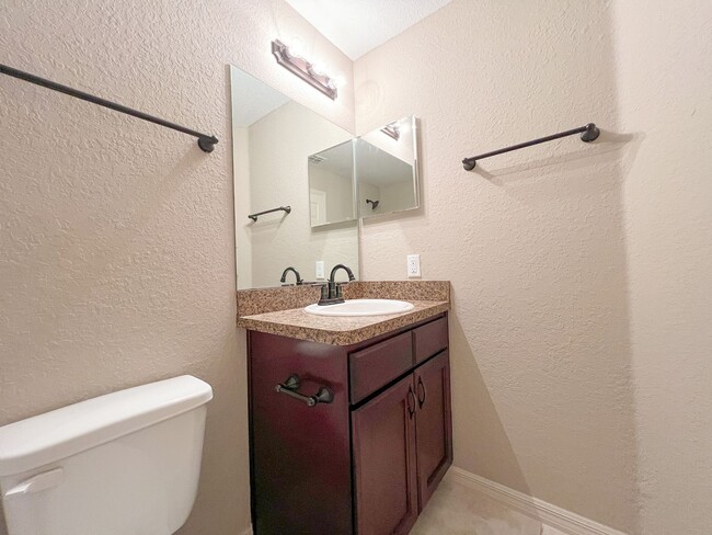 Building Photo - BEAUTIFUL 3 BD/2BA Home in Beautiful Ocala!!!