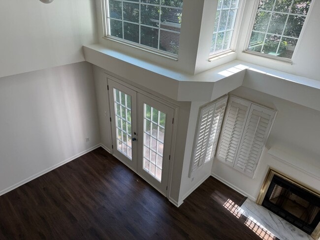 Building Photo - 106 Meridian Ct