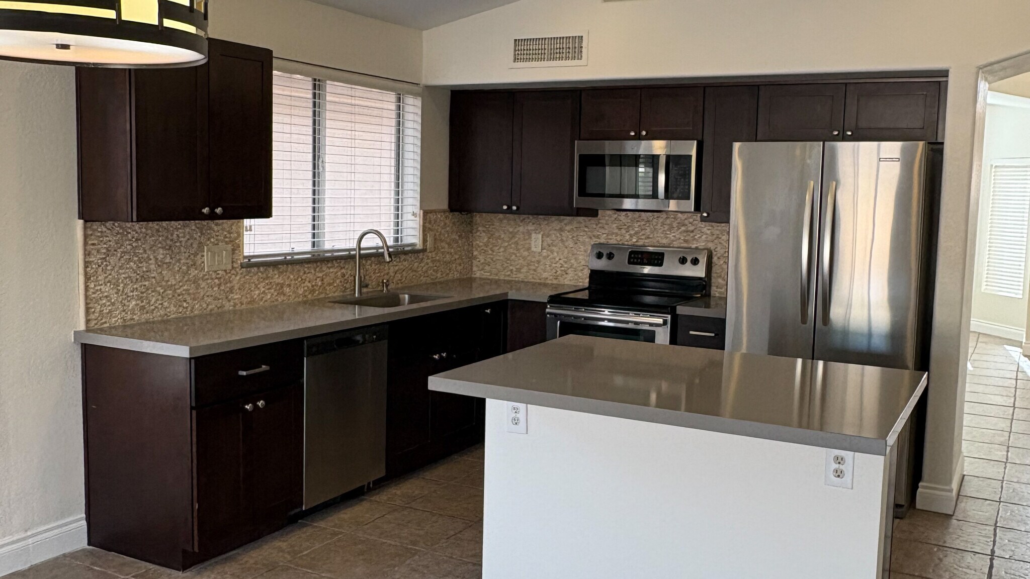 Building Photo - 7260 E Softwind Dr