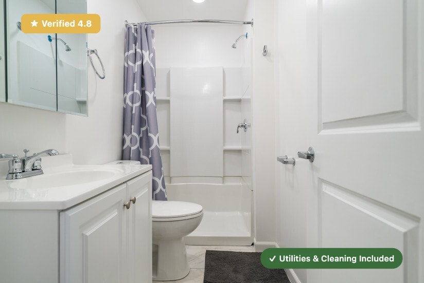 Building Photo - Furnished Bedroom with Private Bath in South Boston