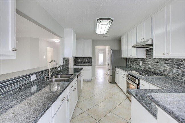 Building Photo - 2301 Wimberly Dr
