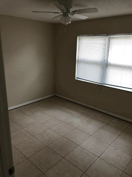 Building Photo - 902 NW 10th St