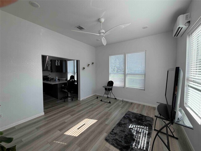 Building Photo - 2400 Burkett St.