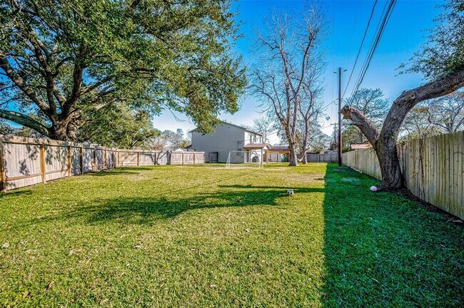 Building Photo - 115 Wilburn Dr