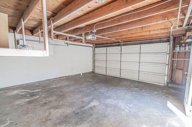 Building Photo - 9025 Willis Ave