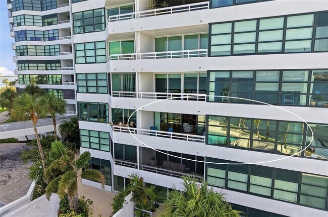 Building Photo - 888 Blvd of the Arts