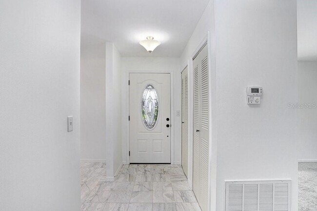 Building Photo - 2306 Lancaster Dr