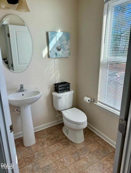 Building Photo - 408 Berry Chase Way