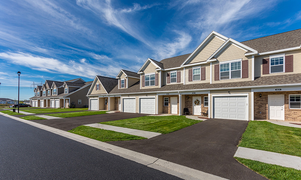 Primary Photo - Woodland Acres Townhomes