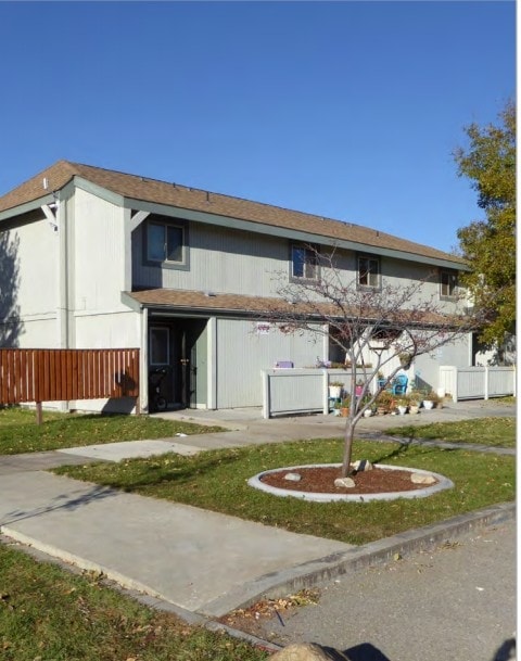 Primary Photo - B&H Apartments