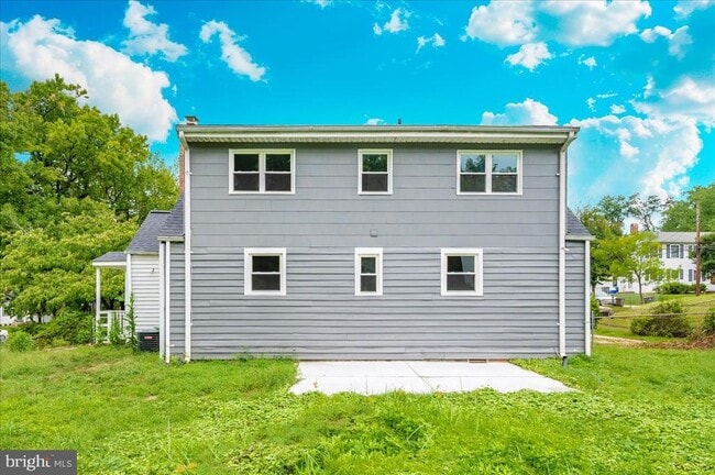 Building Photo - 13205 Okinawa Ave