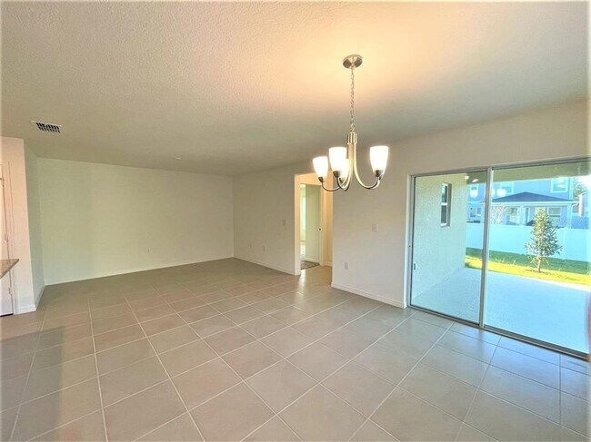 Building Photo - 1179 Papaya Cir.