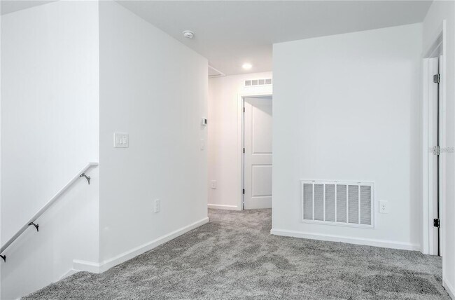 Building Photo - 1488 Cumberland Ave