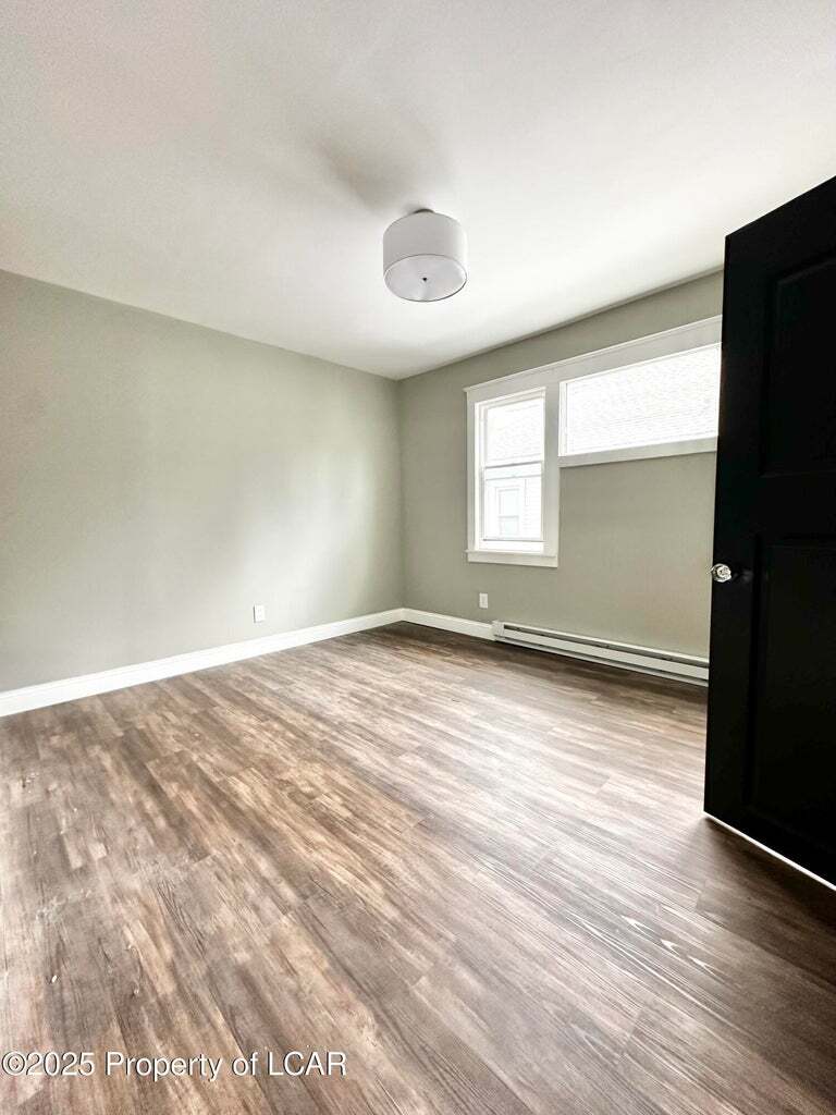 Building Photo - 44 Shoemaker St