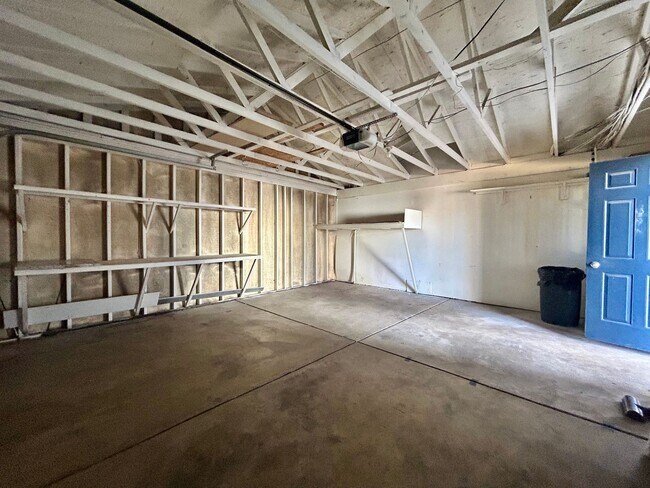 Building Photo - Completely Remodeled Home for Rent in Northwest Longmont